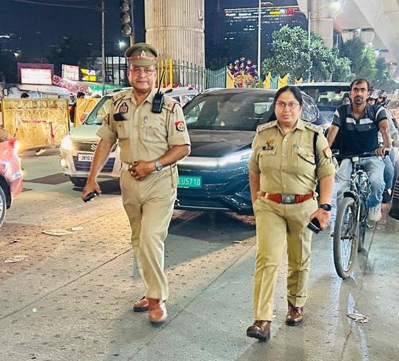 Atta market sec 18, Noida