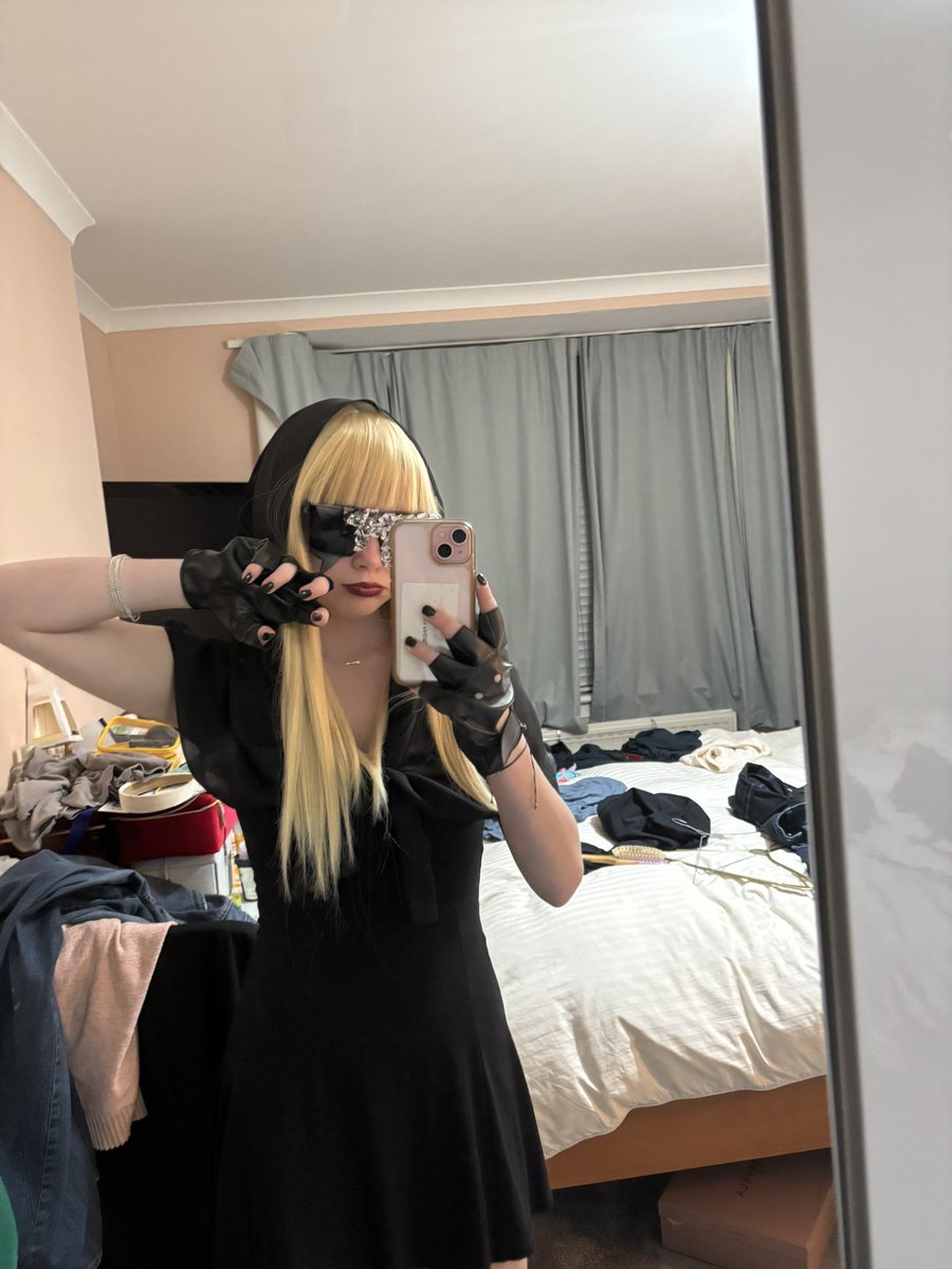 maryjanejudass's tweet photo. doin it for the fame!🎃 https://t.co/MLaqnYp1zu