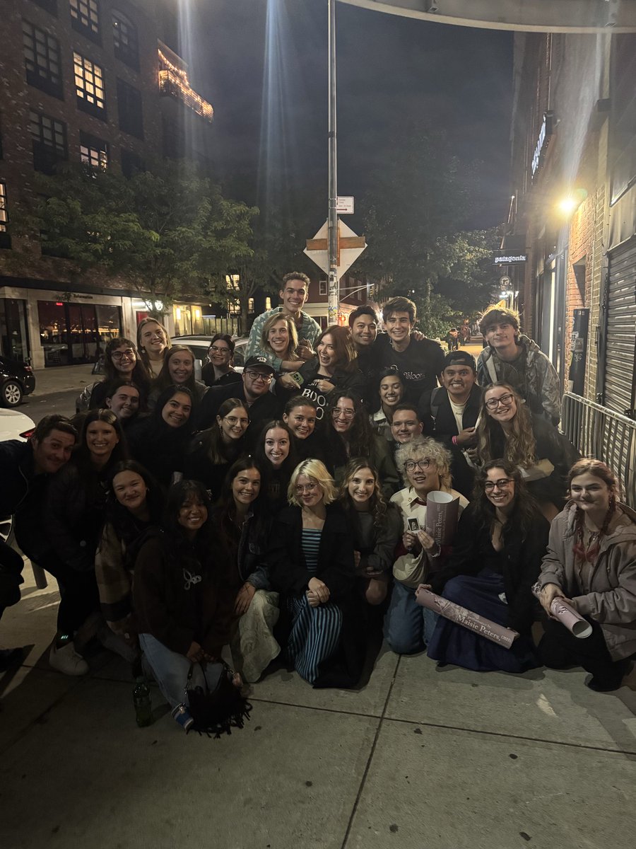 maisie peters tweet media