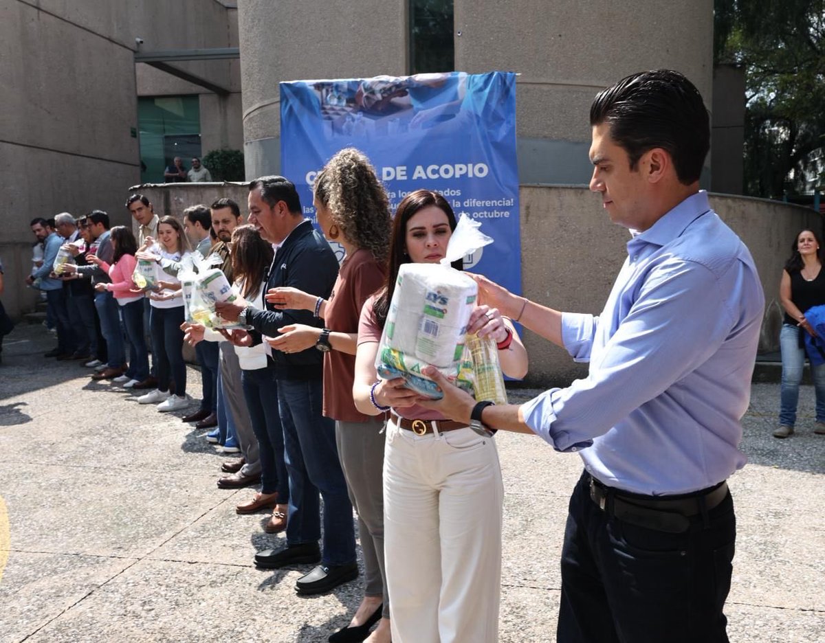 Las fuertes lluvias han dejado a muchas familias mexicanas en situación vulnerable. 

Nos solidarizamos con quienes más lo necesitan y ponemos manos a la obra.

🤝 Súmate a la colecta y ayuda a quienes hoy necesitan de todas y todos.

📦 Dona víveres, ropa o artículos de higiene