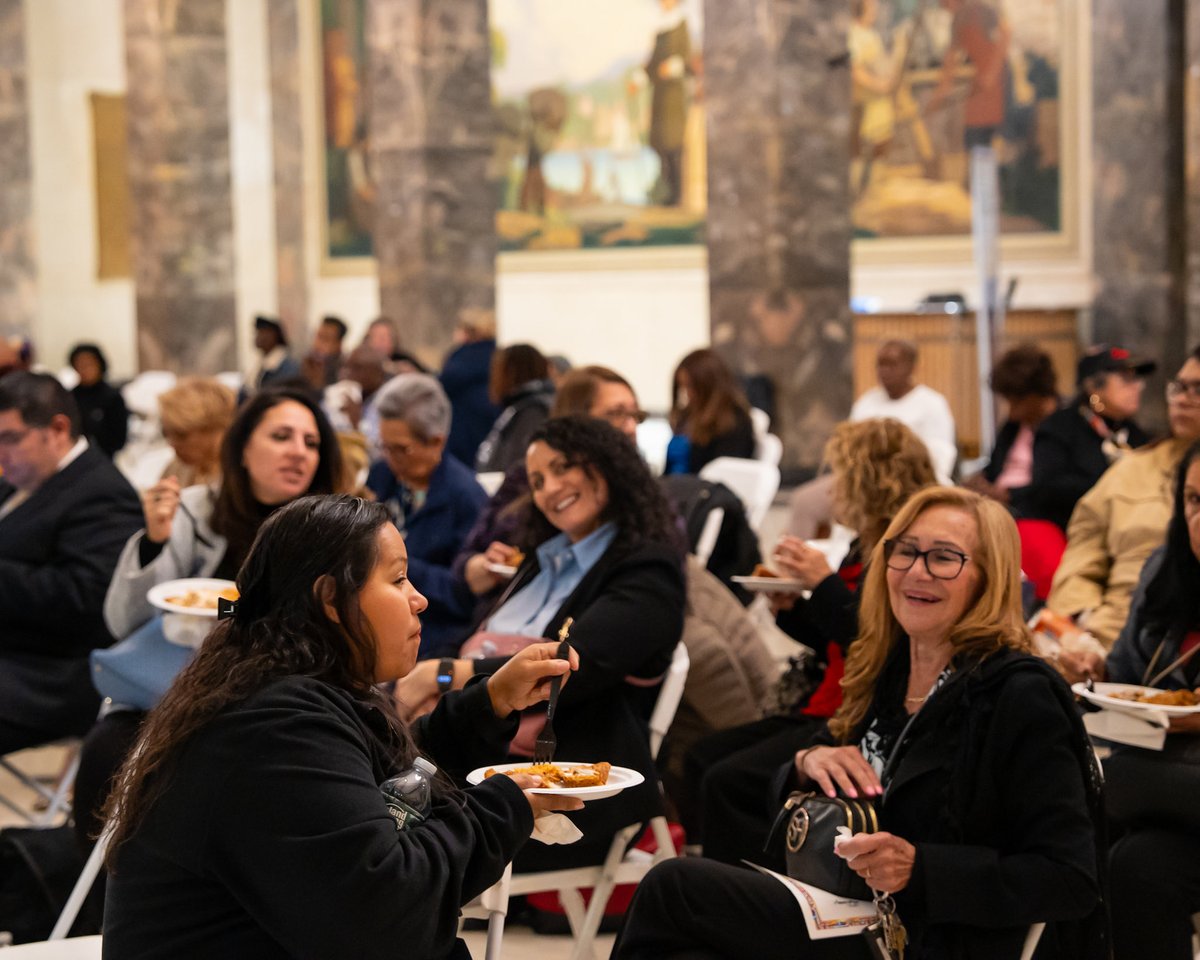 Thank you to everyone who showed up and showed out last night at our Annual Hispanic Heritage Month celebration! 

This year’s event, themed “Una Comunidad Unida” (A United Community), featured powerful cultural performances, music, food, and News12 The Bronx’s very own Natalie