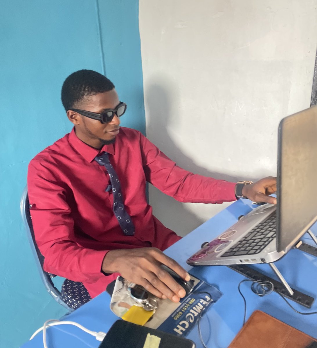 i_am_olarenzo's tweet image. I build websites that don’t just look good they work beautifully.
HTML • CSS • Bootstrap • JavaScript • PHP • MySQL
If you need a responsive, clean, and functional site
Let’s work 💻🔥
#FullstackDeveloper #WebDev #TechTwitter #DeveloperForHire