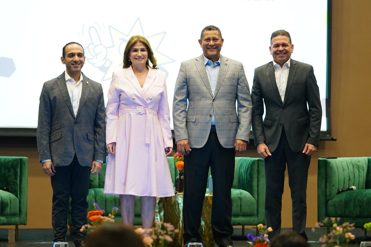 fedomurd's tweet photo. 💬 Acompañado por:
🔹 Circe Almánzar (@circealmanzar), CEO de CA Public Affairs y portavoz de Adopron
🔹 Rafael Cruz, director de @Proindustria
Con la moderación🎙️de Giancarlo Vega, regidor del DN y experto en Smart Cities.
#CiudadesInteligentes
#CiudadesInteligentes #Agenda2030 https://t.co/soWOVBaoyK