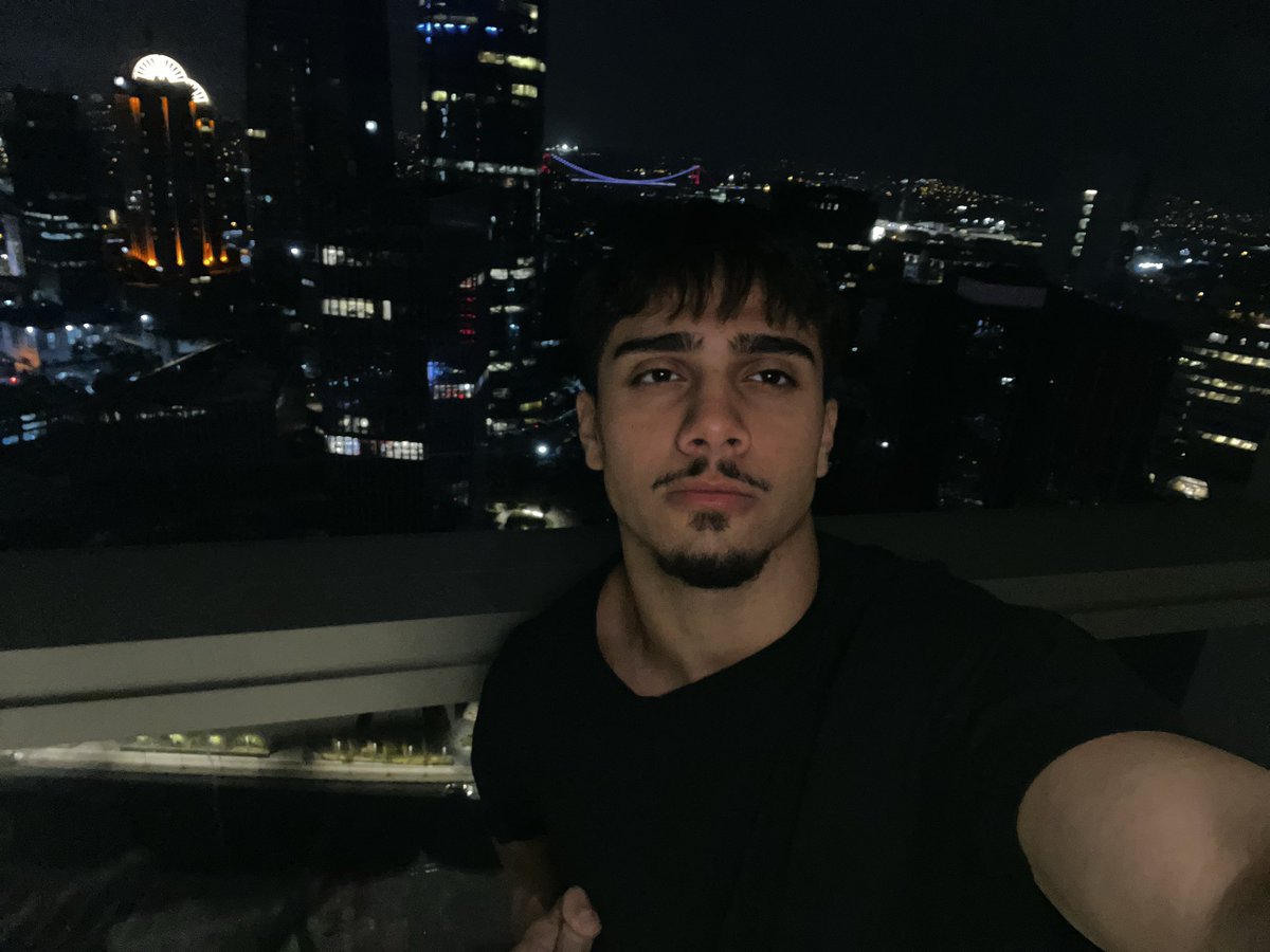 siteye öyle elemanlar atıyolar ki kendimi ortalama da göremiyorum