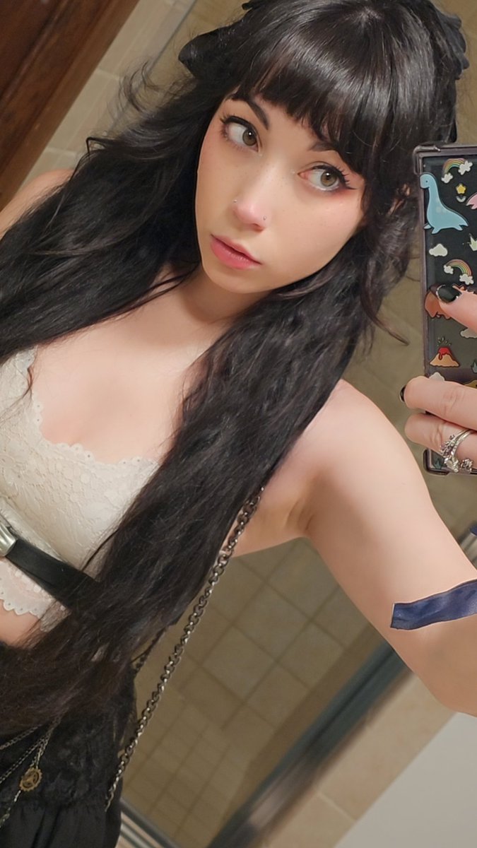 See you at the con! 🥰✨