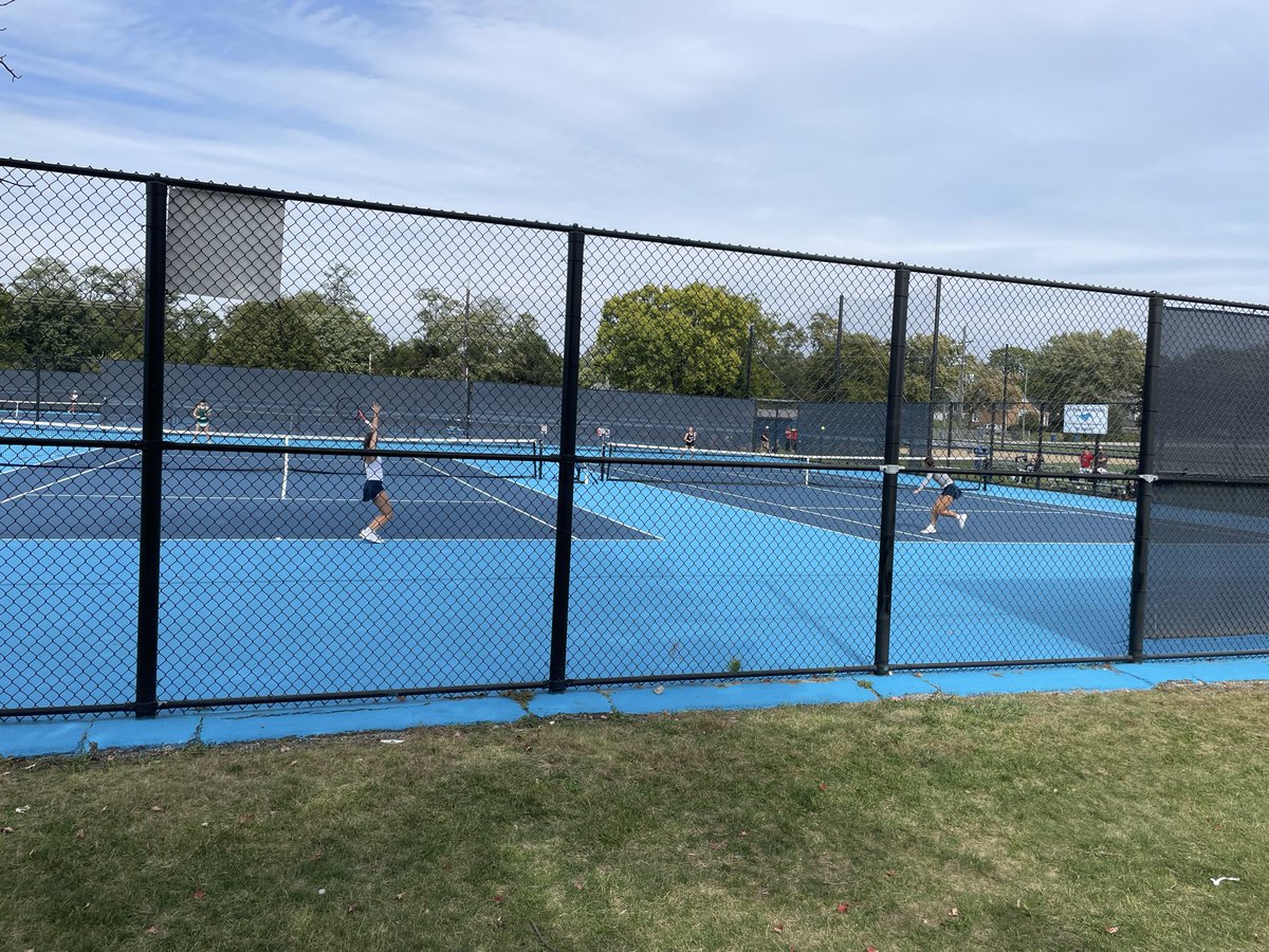 It’s a great day for some tennis. Good luck to all participants in the <a href="/IHSA_IL/">Illinois High School Association #IHSA</a> girls tennis sectionals this weekend! Results ➡️ ihsa.org/sports/girls-t…