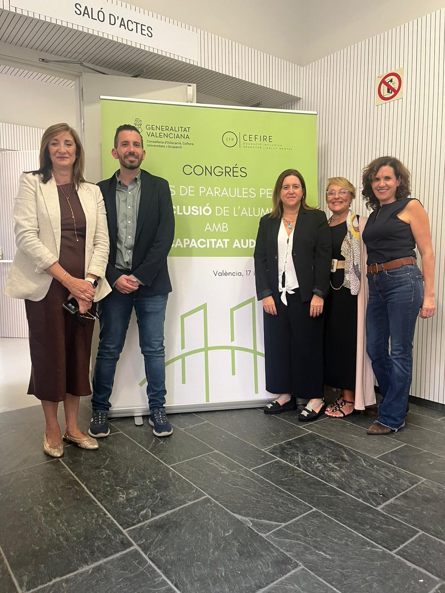 ✅️Congrés "Ponts de paraules per a la inclusió de l'alumnat amb discapacitat auditiva"

➡️Inaugurat per Xaro Escrig, DG d'Innovació i Inclusió Educativa

🔸️Organitzat des de la UEO de discapacitat sensorial, dependent de la Conselleria