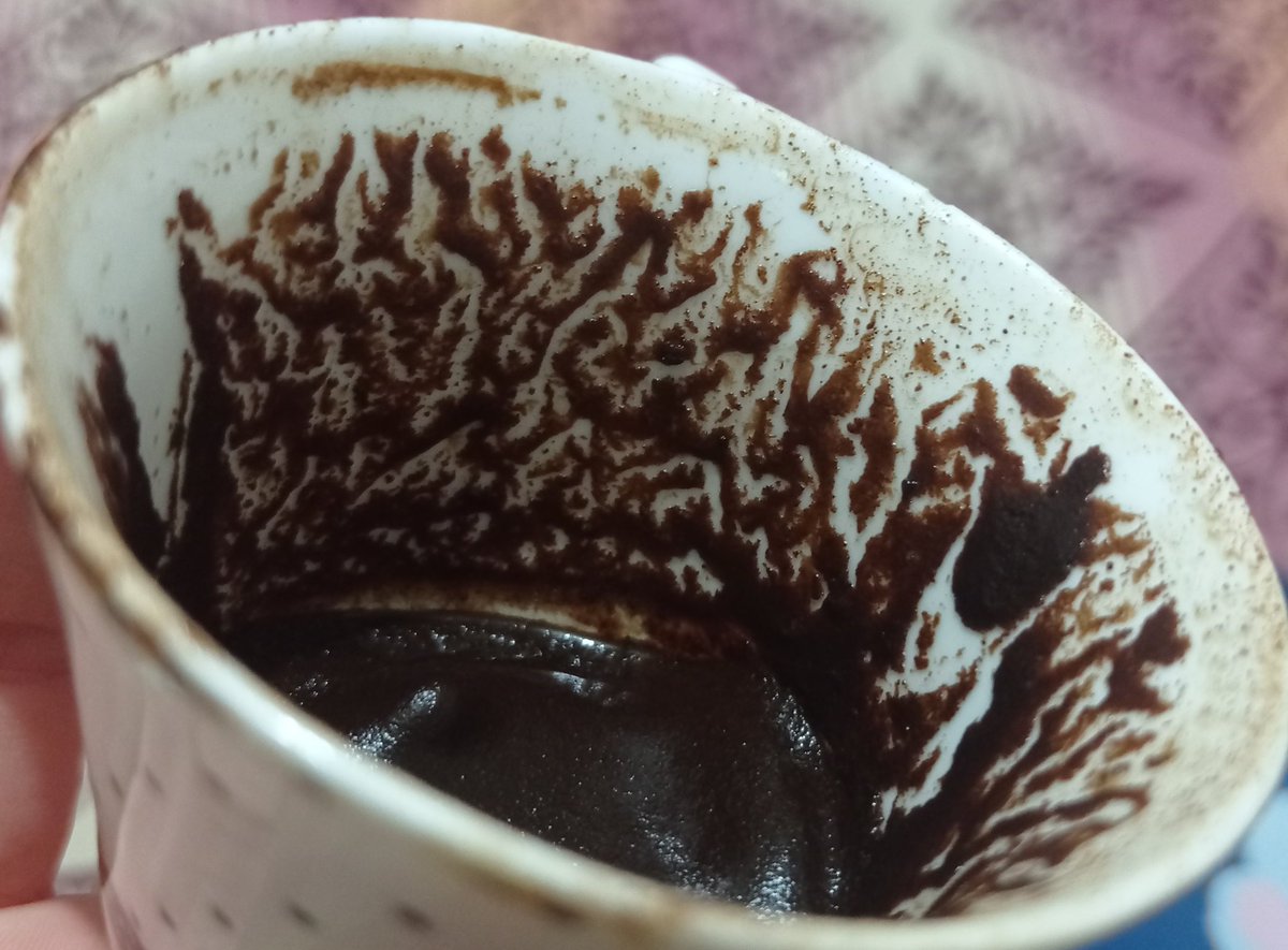 Fal bakacak bir vatan evladı aranıyor