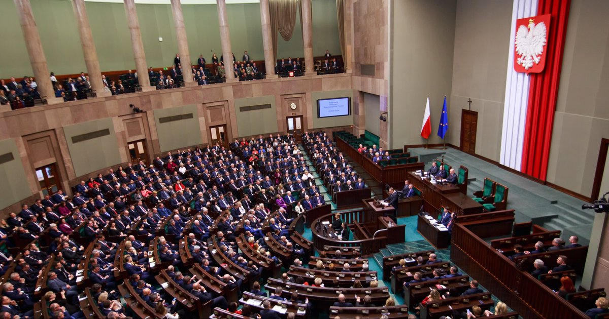 anna_swiergocka's tweet image. Kolejne krótkowzroczne i szkodliwe głosowanie za nami! 

Tym tumanom z Wiejskiej wydaje się, że jeśli:
- zniszczą polskie kopalnie, to planeta będzie zdrowsza;
- nałożą podatki na banki, to kredyty będą tańsze;
- podniosą akcyzę na alkohol, to ludzie przestaną go pić  
- zniszczą…