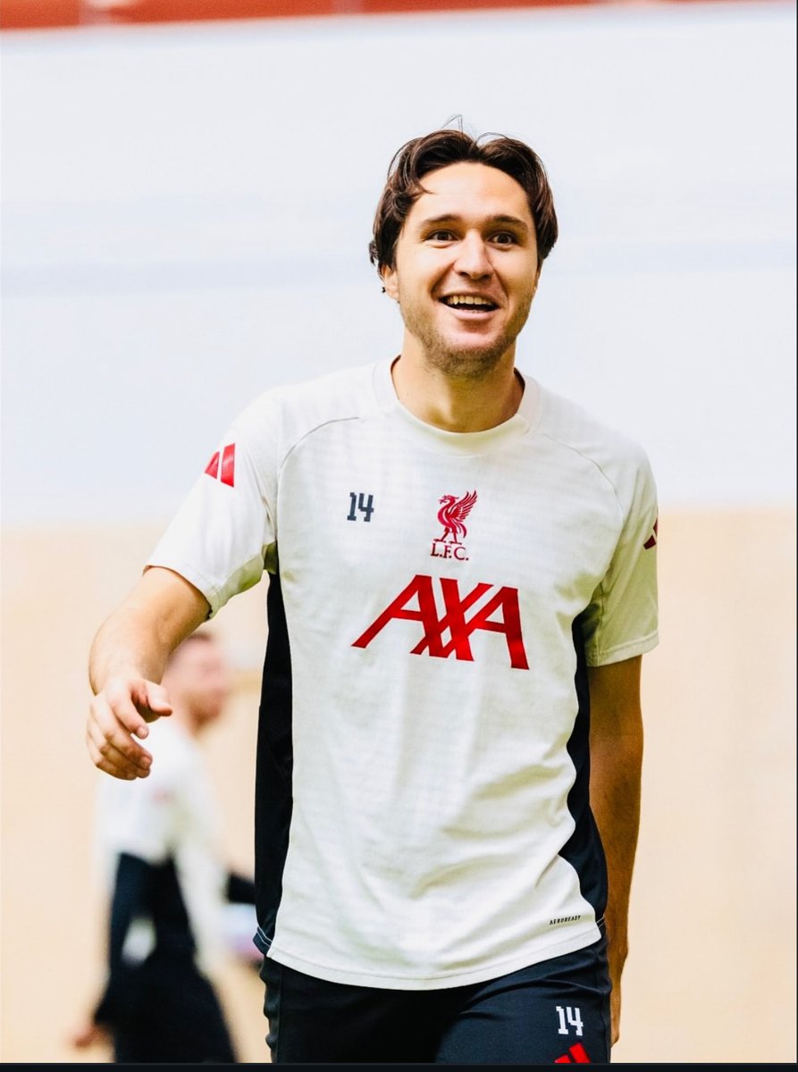 fedechiesaHQ's tweet photo. Federico chiesa — back on track

Liverpool FC v Manchester United FC - Premier League

#liverpool #PremierLeague https://t.co/1B0koVu2jE