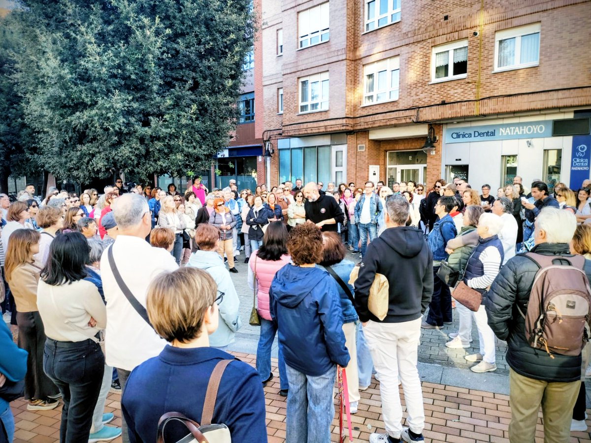 Muchísimas gracias a todos los que hacéis posible estás rutas urbanas con <a href="/LABoral/">LABoral Centro de Arte y Creación Industrial</a> , de verdad GRACIAS😊🤗 por estar y por venir hoy por el Natahoyo.
Una maravilla, una pasada.
Pronto más rutas urbanas!!