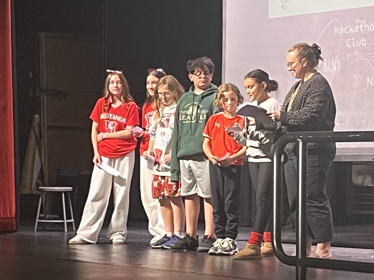 Mineola UFSD tweet media