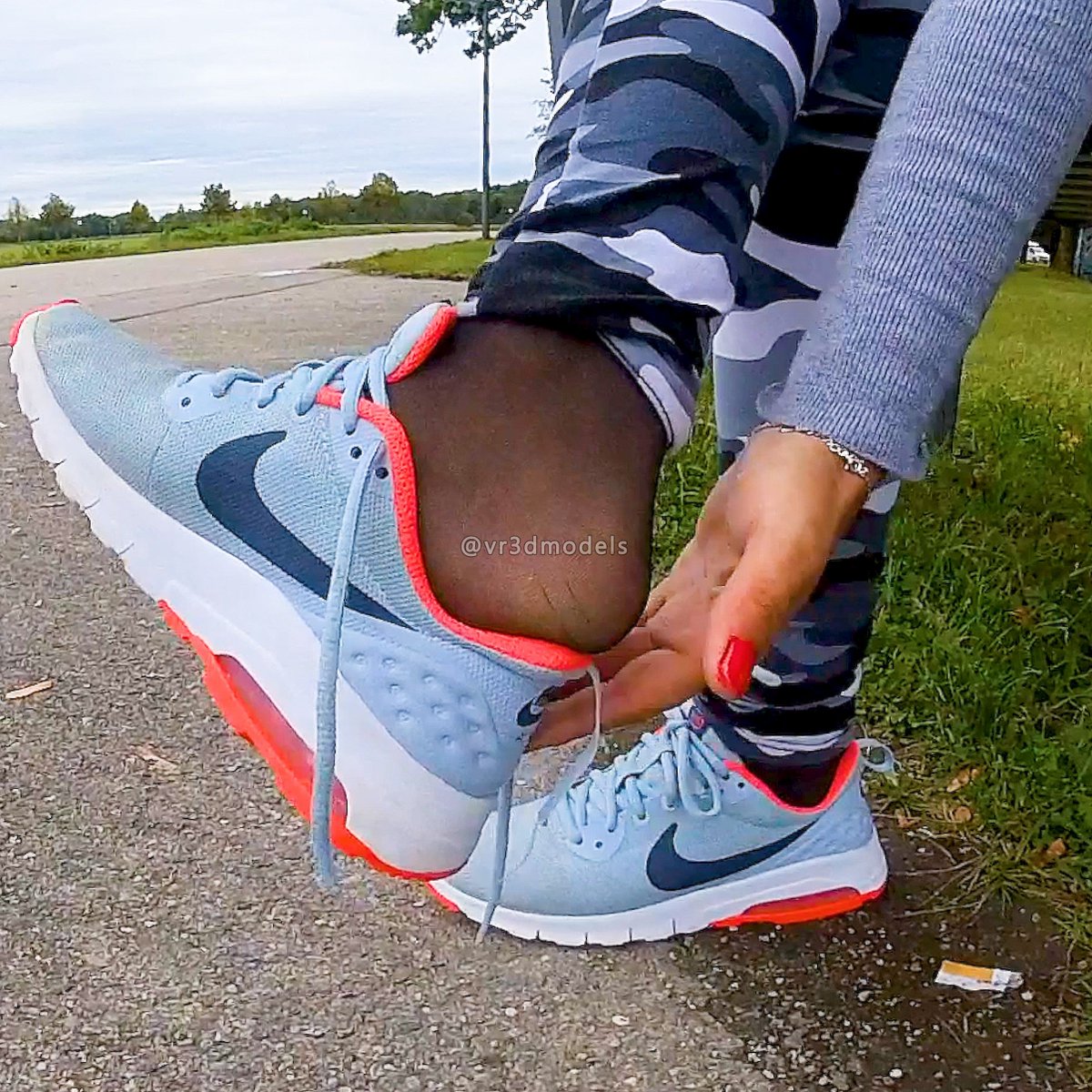 vrmodelclips's tweet photo. https://t.co/9ntXTEEoJP
Kati shows off her sweaty Nikes and fragrant nylons! At the playground and on the park bench, she presents her damp shoes and intensely smelling nylons right in your face. #NylonFetisch #SweatyFeet #NikeLovers #VR3D #FootFetish https://t.co/Gs99hIWTSe