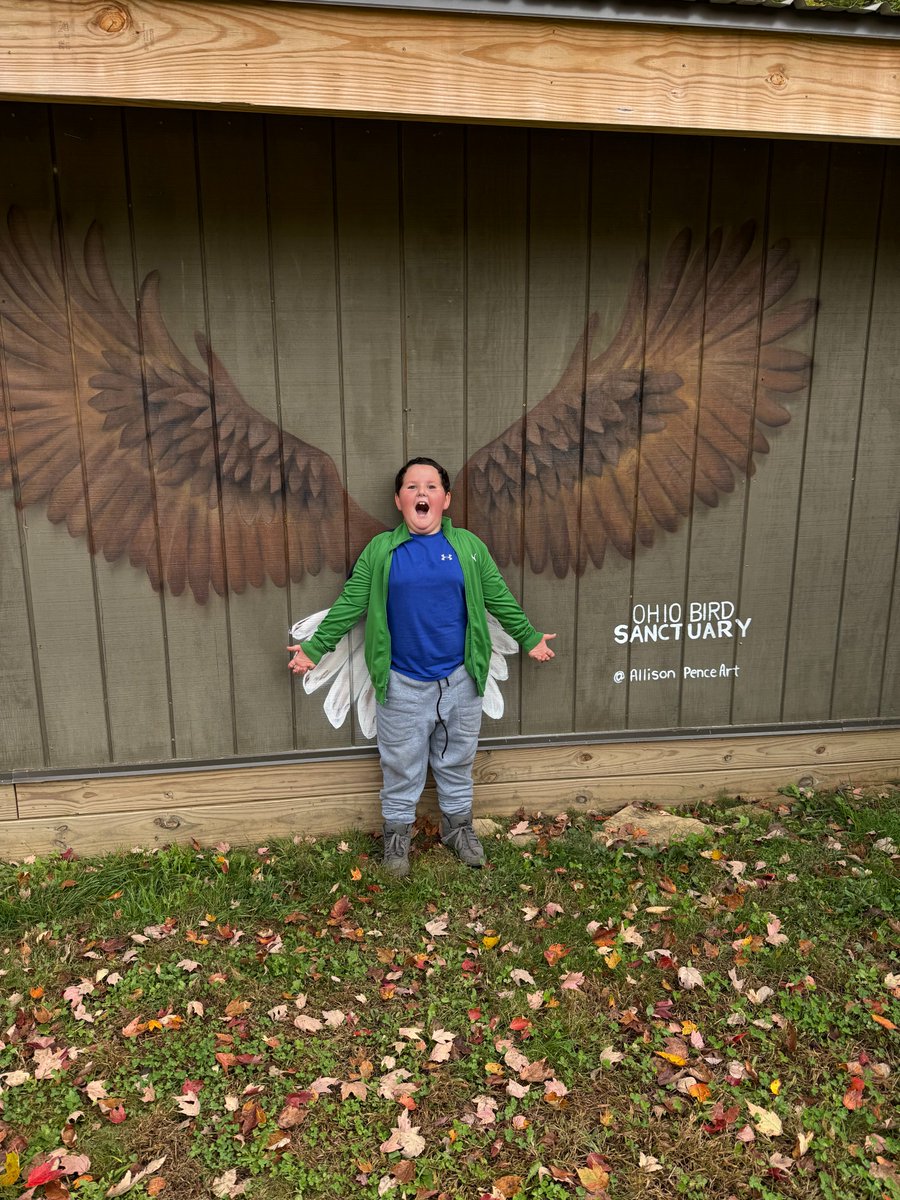 🦅 🐦 Our second-grade students flocked to the Ohio Bird Sanctuary for a field trip that was nothing short of tweet-worthy! ✨ Mea and Ben from Mrs. Winningham’s class especially winged it in style, posing with the beautiful wings display! 💙 💛 #TheWarriorWay