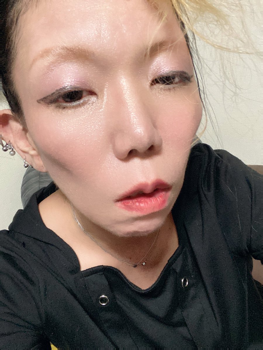 kazzmisugar's tweet photo. 本日も無事みなさまのお顔を拝見致しました

ありがとうございます

また日曜日お待ちしております

ふふふ

【メモ】
もう家です
ようやく https://t.co/9IDcR7sGA3