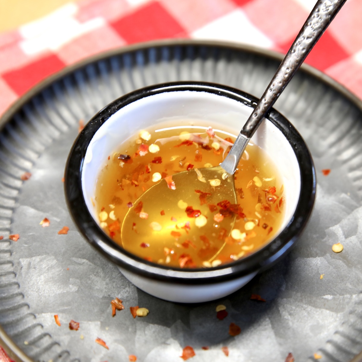 missnthekitchen's tweet photo. How to Make Hot Honey - This 3-Ingredient Sauce Will Change Your Life https://t.co/JN49guRRUD via @YouTube https://t.co/1FNqXPwwCm