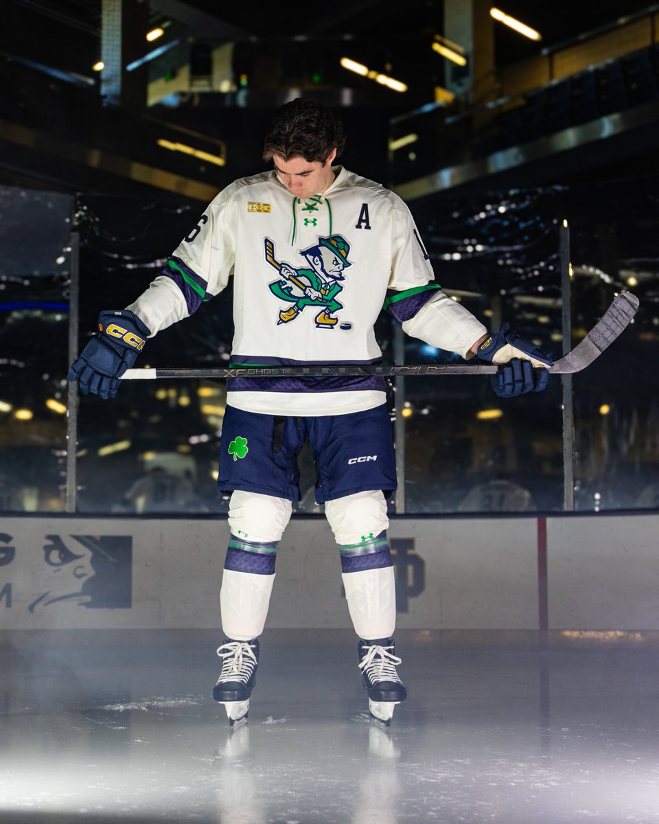 tbhorka's tweet image. The Notre Dame hockey leprechaun sweater is a top-tier alternate uniform.