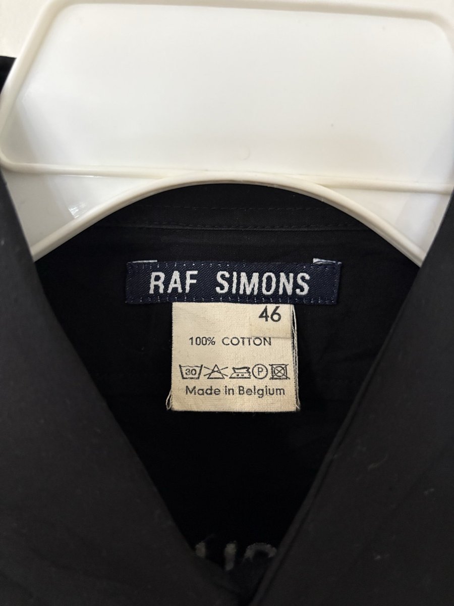 Pach312's tweet photo. Raf Simons SS97 https://t.co/Cd81ZubtSt