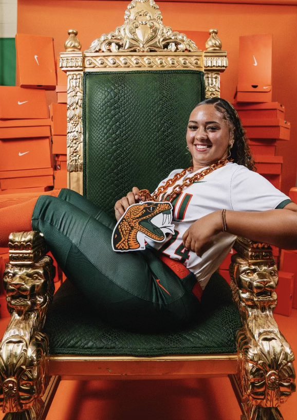 RavenmParker's tweet image. I am so excited to announce my commitment to Florida A&M university thank you @bbeall0628 and @JessMargarita for this amazing opportunity to be apart of the FAMUly💚🧡
#FangsUp #Rattlers
@FAMU_Softball @FAMU_1887
@commit2HBCU