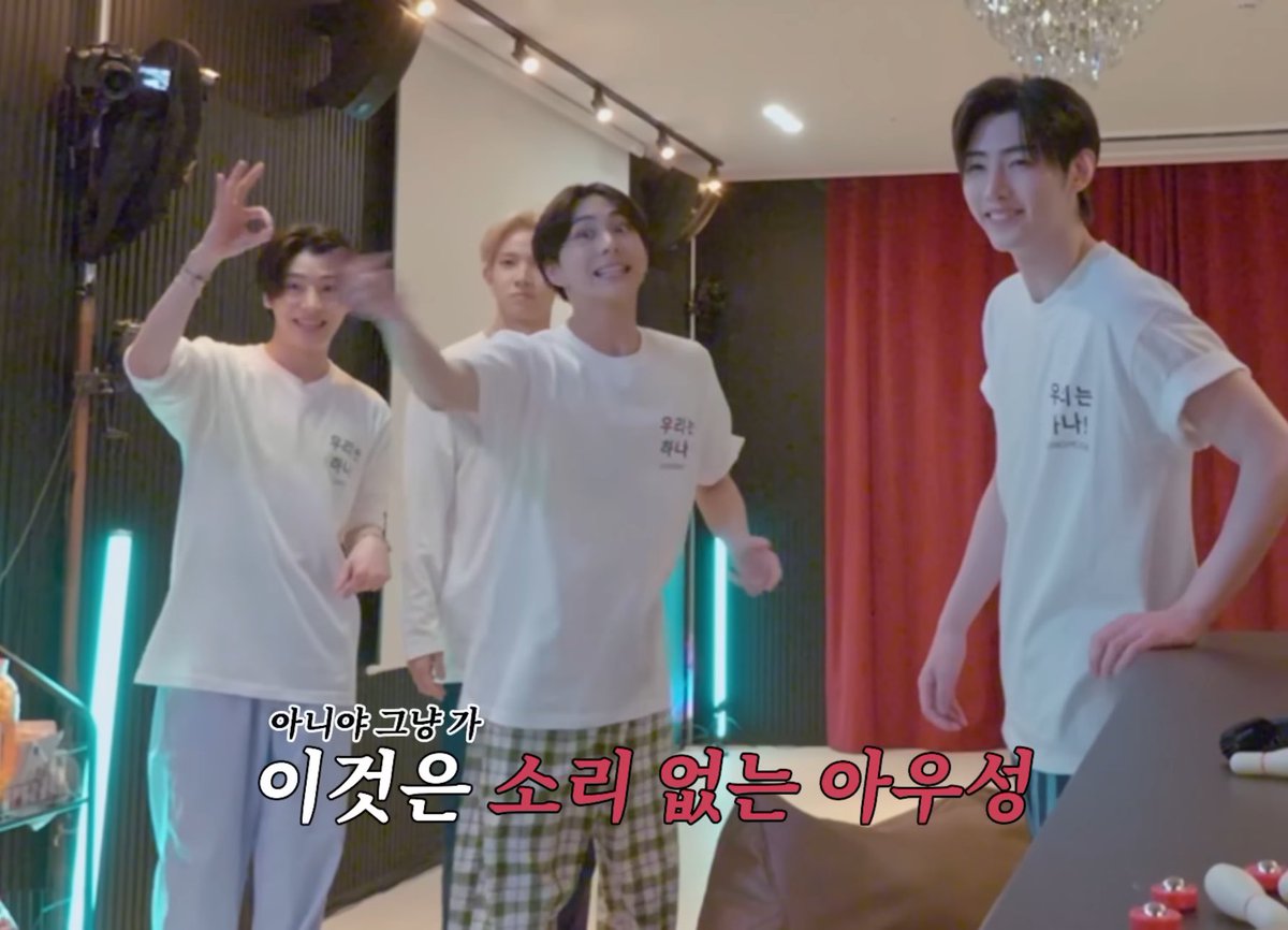 jungwon was making sure everybody got through that fucking door