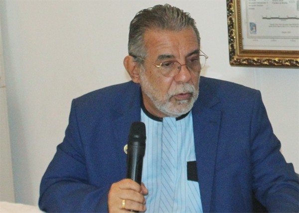 L_ESSOR's tweet image. #Mlai : Ambassade du Venezuela au Mali : L’ambassadeur Elio Colmenares dénonce une cabale contre son pays

Au cours d’une conférence de presse qu’il a animée, hier, l’ambassadeur de la République bolivarienne du Venezuela au Mali a annoncé la saisine du Conseil de sécurité des…