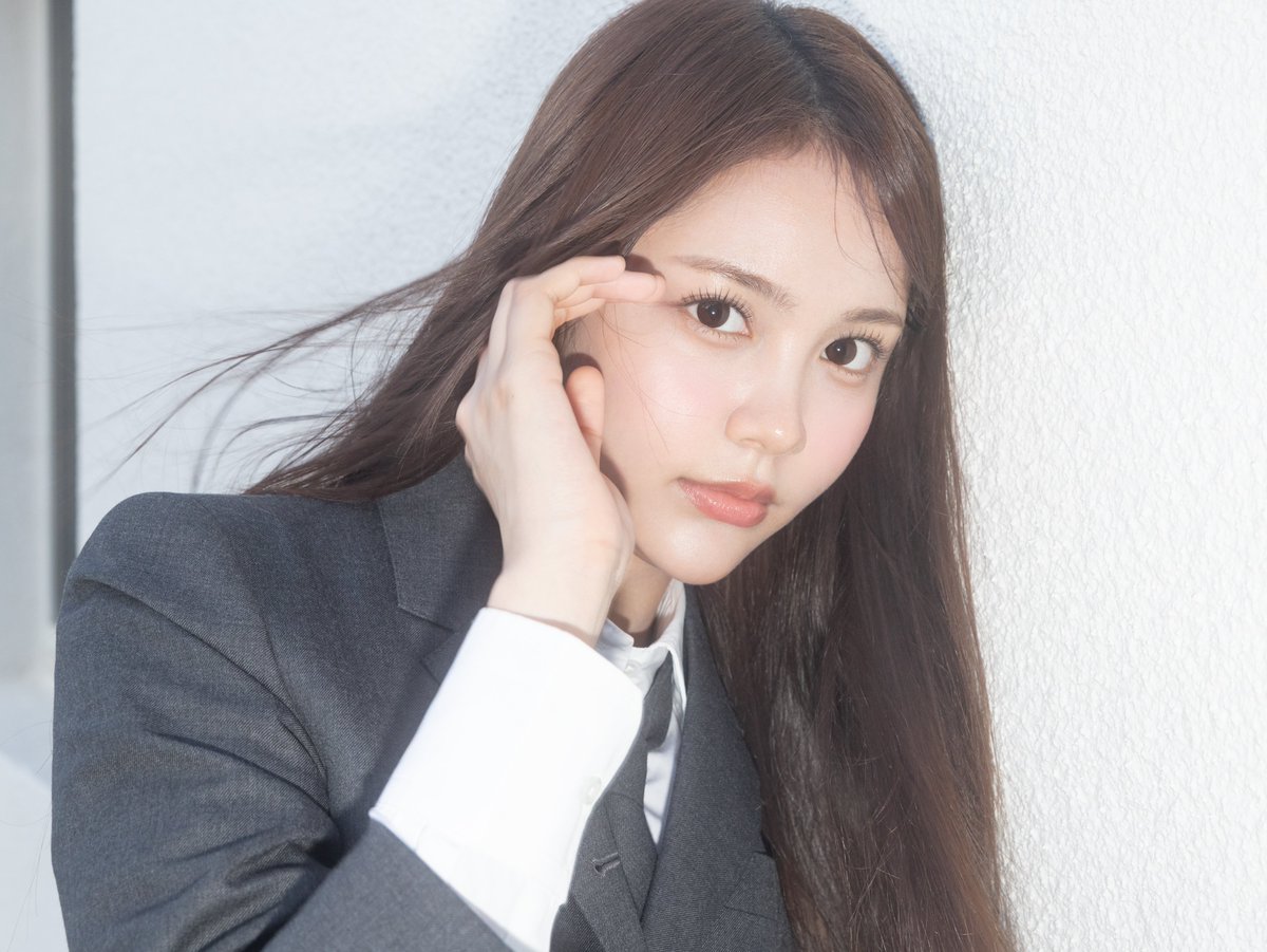 Hearts2Hearts 하츠투하츠 'FOCUS' MV Image

Hearts2Hearts The 1st Mini Album 【FOCUS】
➫ 2025.10.20 6PM (KST)

💿Pre-order&amp;save&amp;add
Hearts2Hearts.lnk.to/FOCUS

#Hearts2Hearts #하츠투하츠 #H2H
#CARMEN #카르멘
#FOCUS #Hearts2Hearts_FOCUS