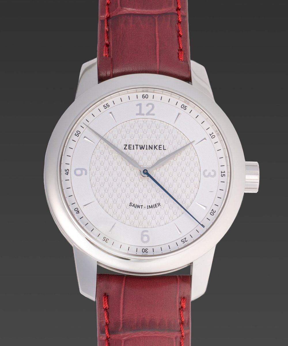 Three variants will be available for order for our new dials: galvanic anthracite, galvanic silver and glacier blue with galvanic silver.

#swissmade #independentwatchmaking #inhousemovement #actuallywearit