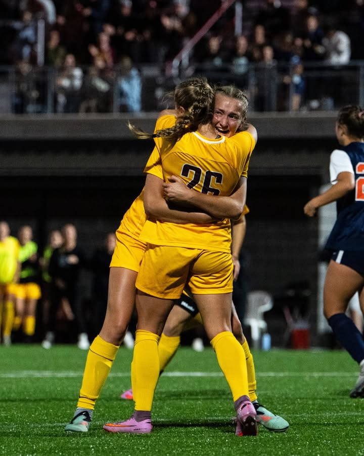 Calvin_Uni's tweet photo. Over 1,000 fans packed the stands to cheer on the Women’s Soccer team in their matchup against Hope—and it was electric. ⚡️
 
The Knights took home a 2–1 win in front of an unforgettable crowd. What. A. Night. ❤️⚽️💛
 
#GoCalvin #CalvinUniversity #ArmorUp https://t.co/hGypH5Nllr