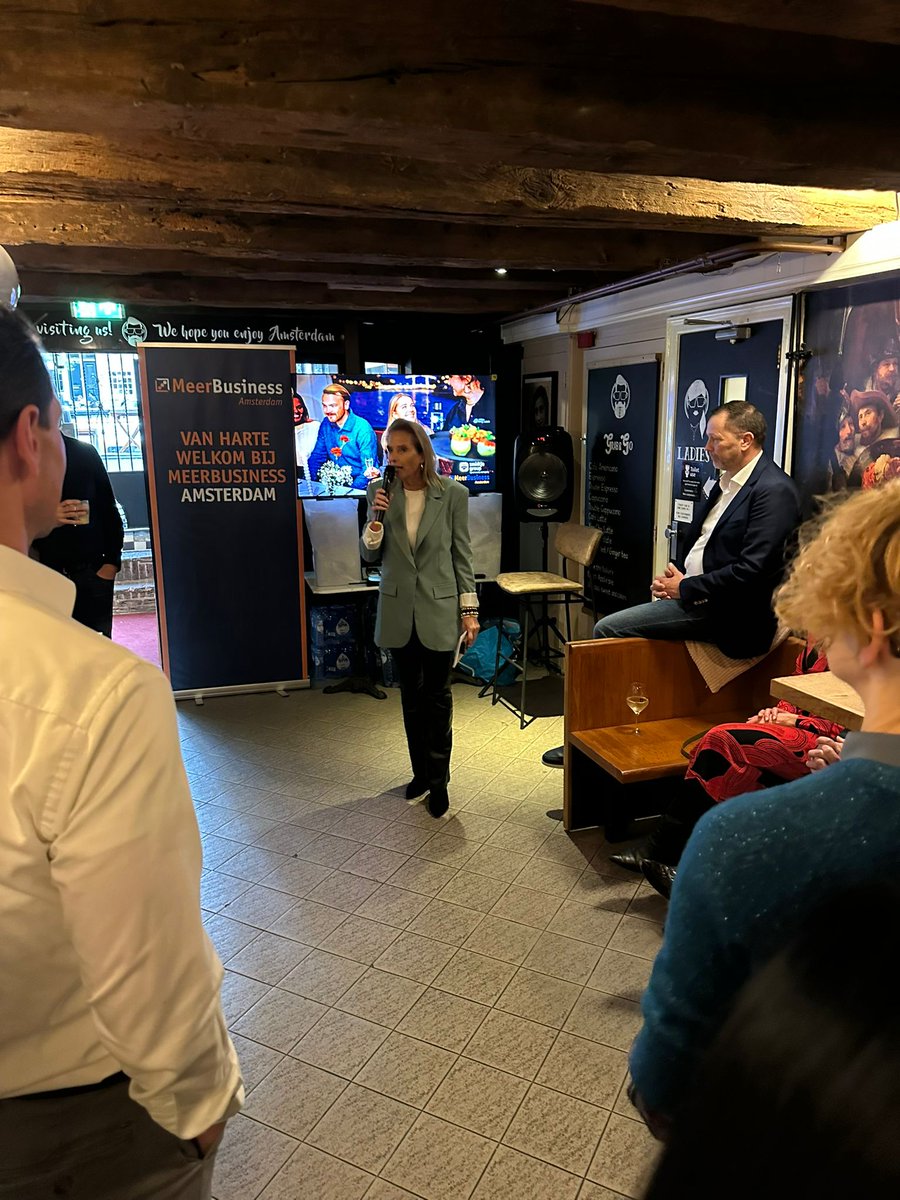 Our colleagues Marjan Stoit &amp; Srinarty Laa Baan joined In Dialoog aan de Gracht by @MeerBusinessAMS — a great afternoon full of insights on #entrepreneurship, #resilience &amp; #AI, and new connections by the Prinsengracht. 🌿