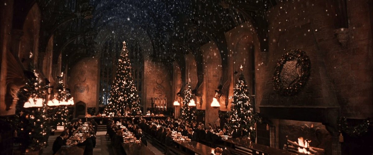ArtCelineLove's tweet image. christmas season at hogwarts