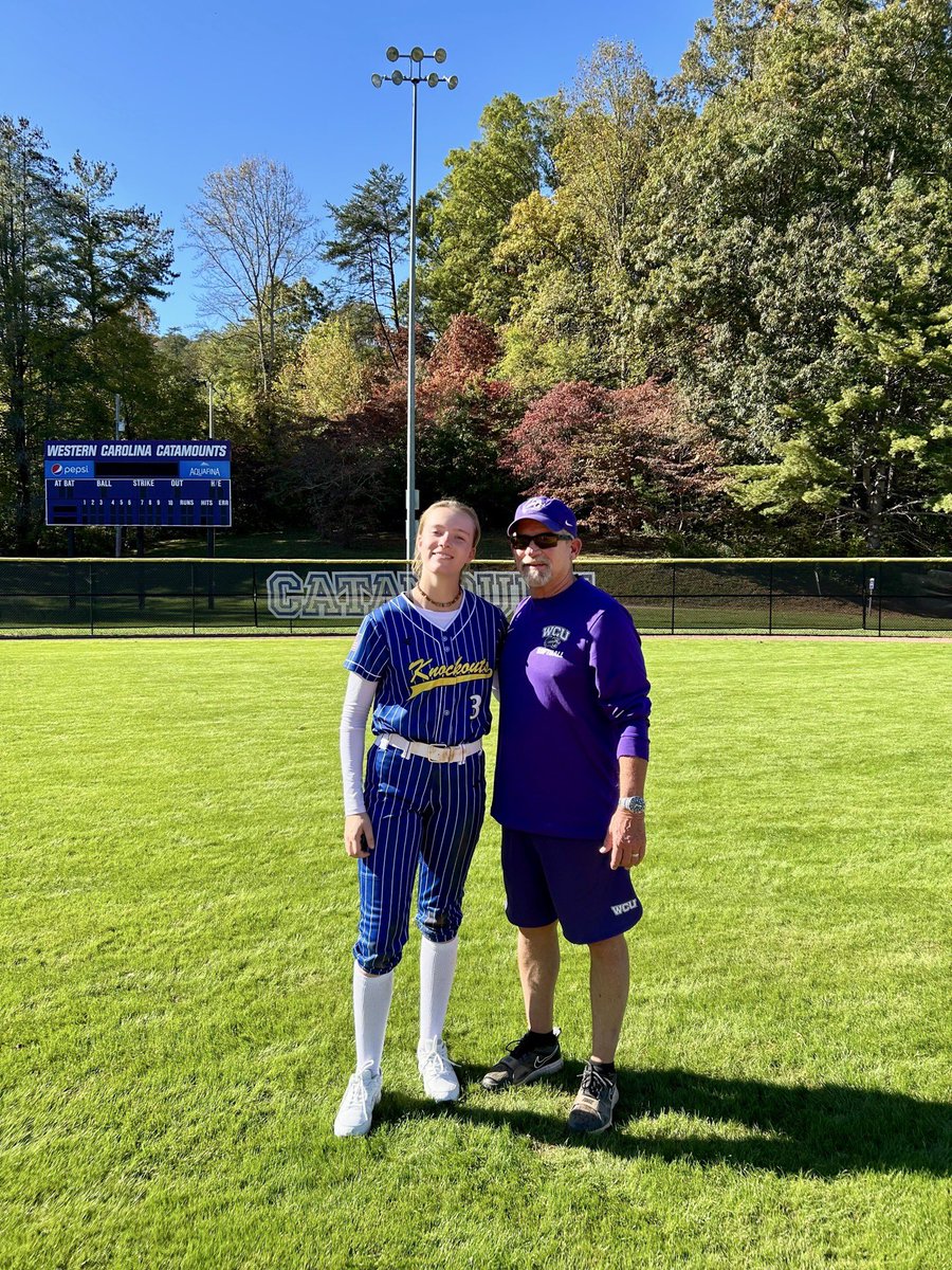 Knockouts Martinez tweet media