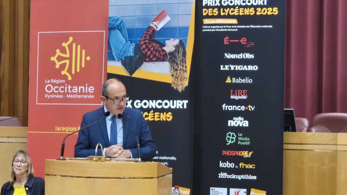 #GoncourtDesLycéens
📚 Lundi, à l'hôtel de Région <a href="/Occitanie/">Région Occitanie</a> des élèves de 3 lycées professionnels <a href="/actoulouse/">Académie de Toulouse</a> rencontrent des auteurs :
🙏 à Guillaume Poix &amp; Charif Madjalani pour ces échanges avec les élèves, qui stimulent à la fois leur goût de la lecture &amp; l'expression orale.