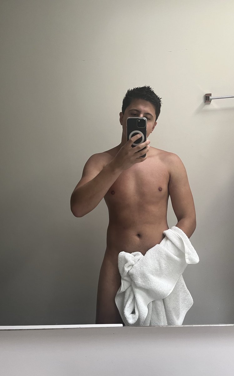 santiago2242_'s tweet photo. 🧖‍♂️☀️ https://t.co/Ux1W7ZkCaJ