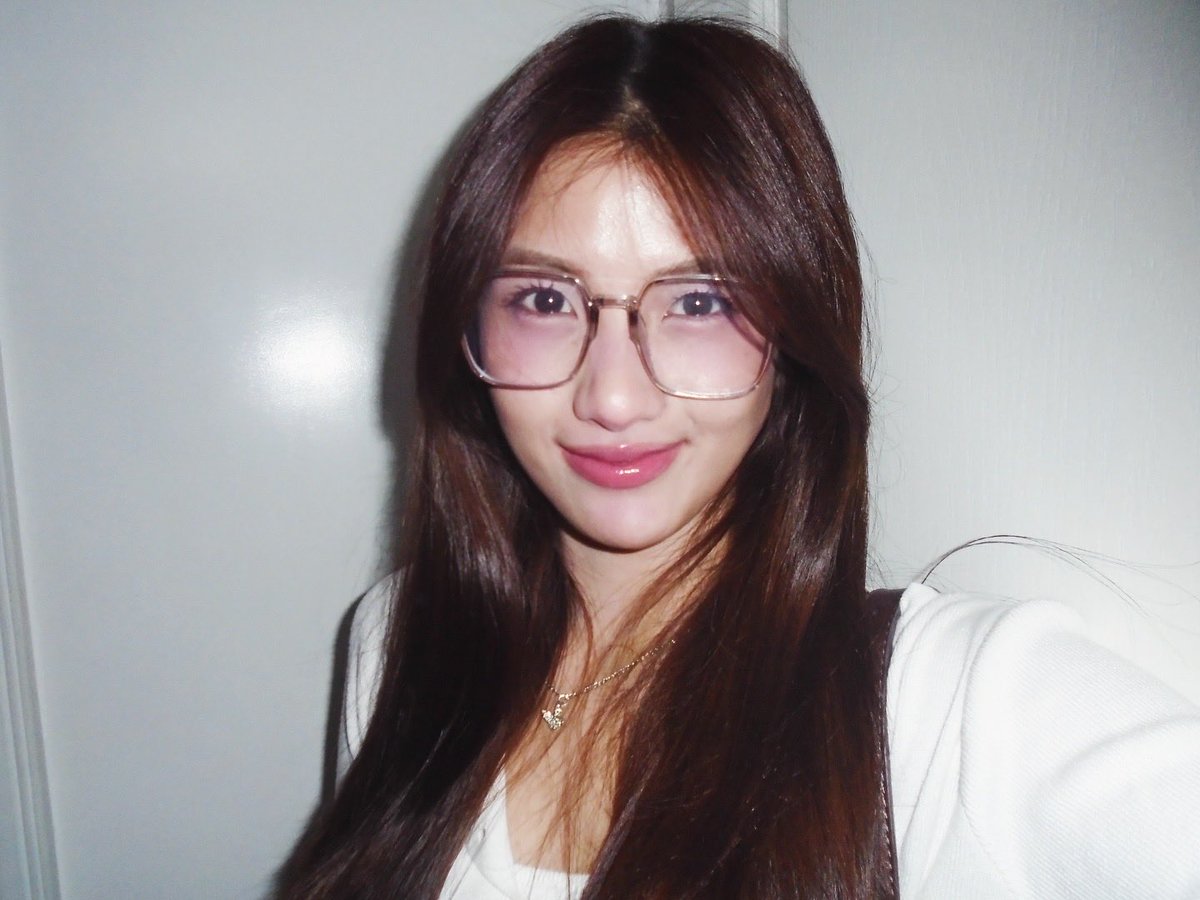 ChariceHermoso's tweet photo. Hi https://t.co/jpdkQN3D9s