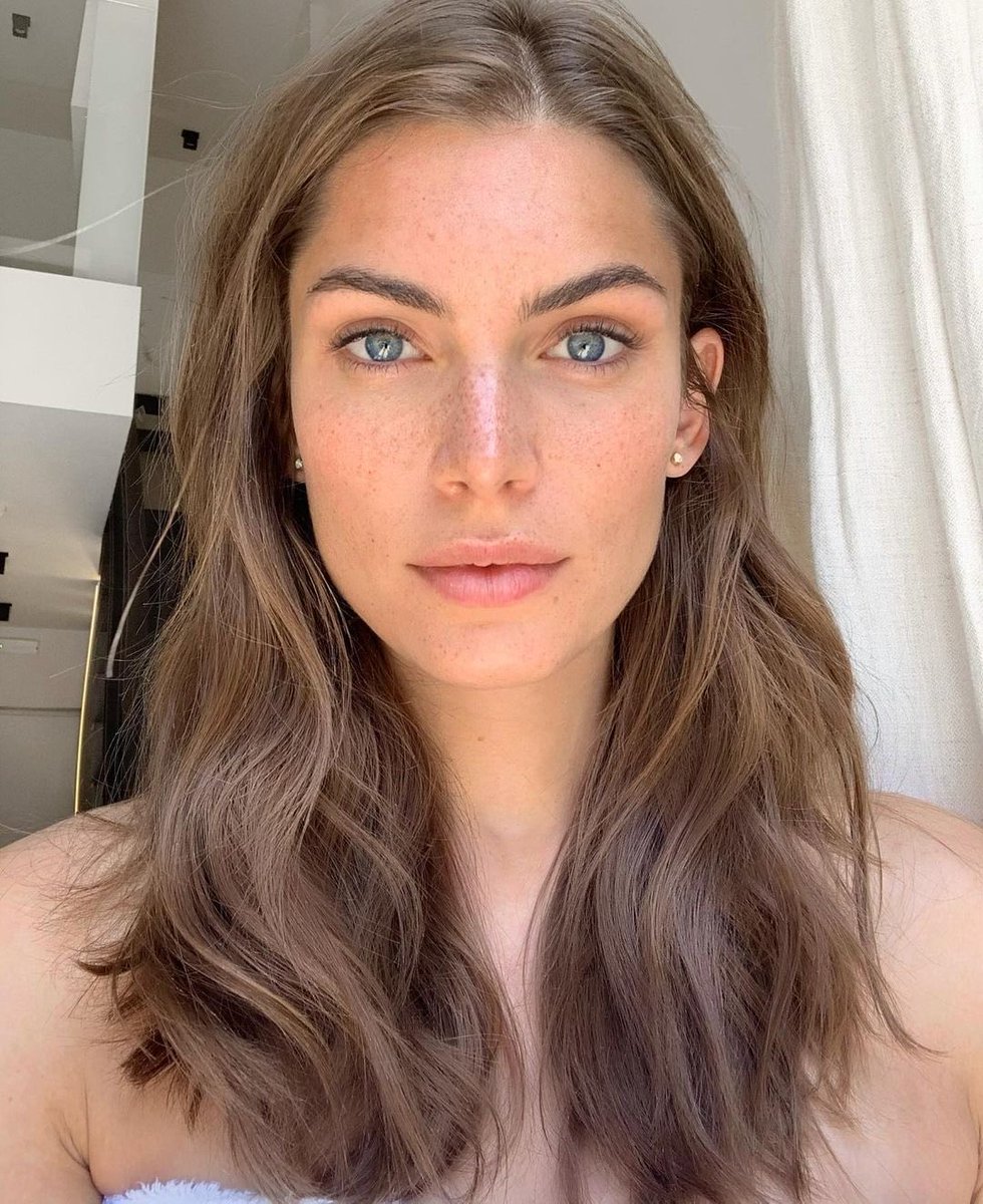 barbara sempre foi feyre, nestha (pra mim) sempre foi essa diva aqui