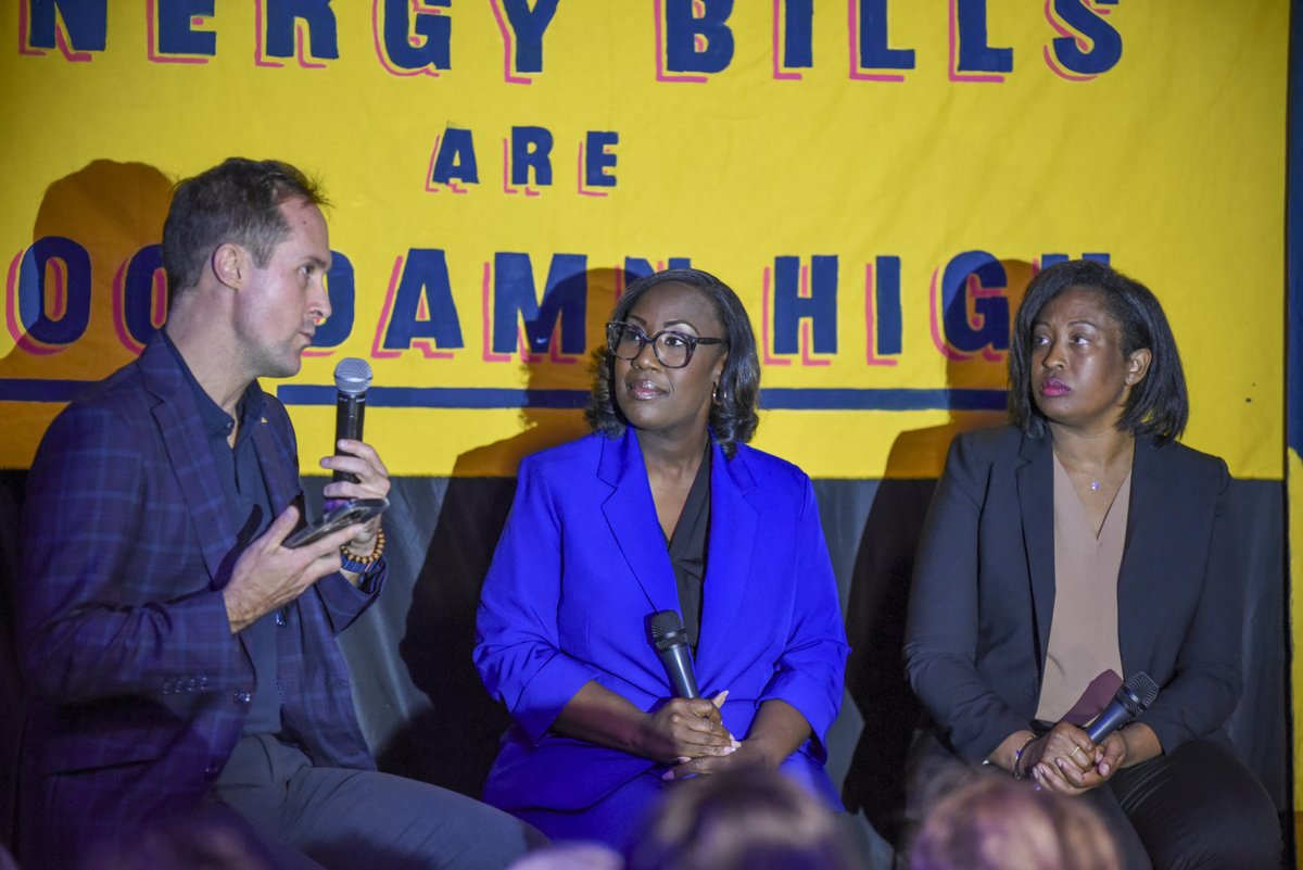 clean_virginia's tweet photo. This is what real leadership looks like. Lawmakers came together in Richmond last night to stand with Virginians and demand an energy system that’s fair, affordable and clean.
Because power should serve the people, not monopoly utilities and tech billionaires. #toodamnhigh
@SenatorHashmi @ScVanValkenburg @kimadamsforva @LeslieMehta @Rae_Cousins23