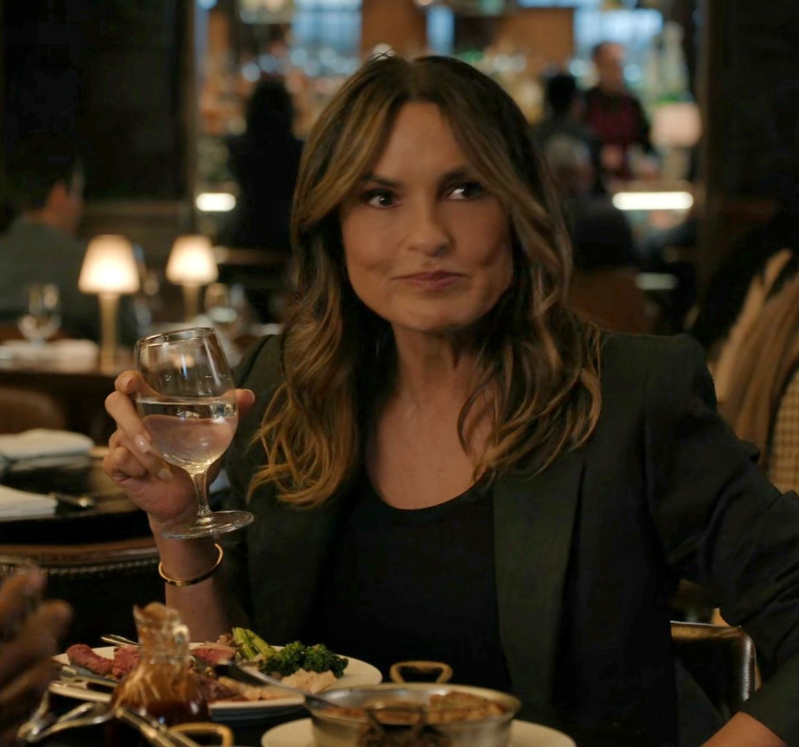 livbensondaily's tweet photo. 27x04 https://t.co/DHtecWQF6N