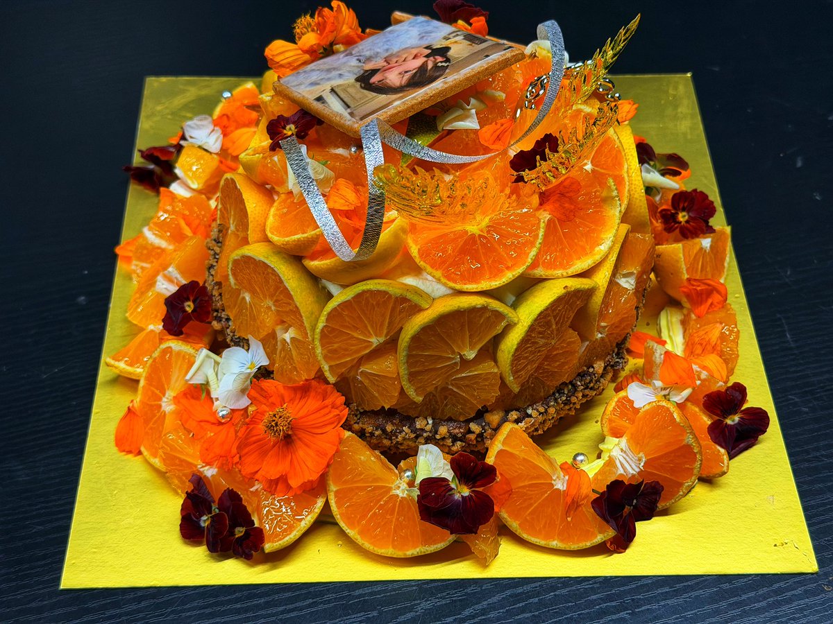 m_m_mackey1203's tweet image. 💛推しのケーキシリーズvol.13🎂

fav meの瀬乃まりんちゃん 🎂
HAPPY BIRTHDAY💛

太陽みたいな笑顔と、
心まで照らすようなまっすぐな輝きをイメージして
レモンイエローの世界で表現しました🍋✨

可愛さと綺麗さ、そのどちらも持ち合わせていて
見るたびに新しい魅力を感じさせてくれる存在🌼…