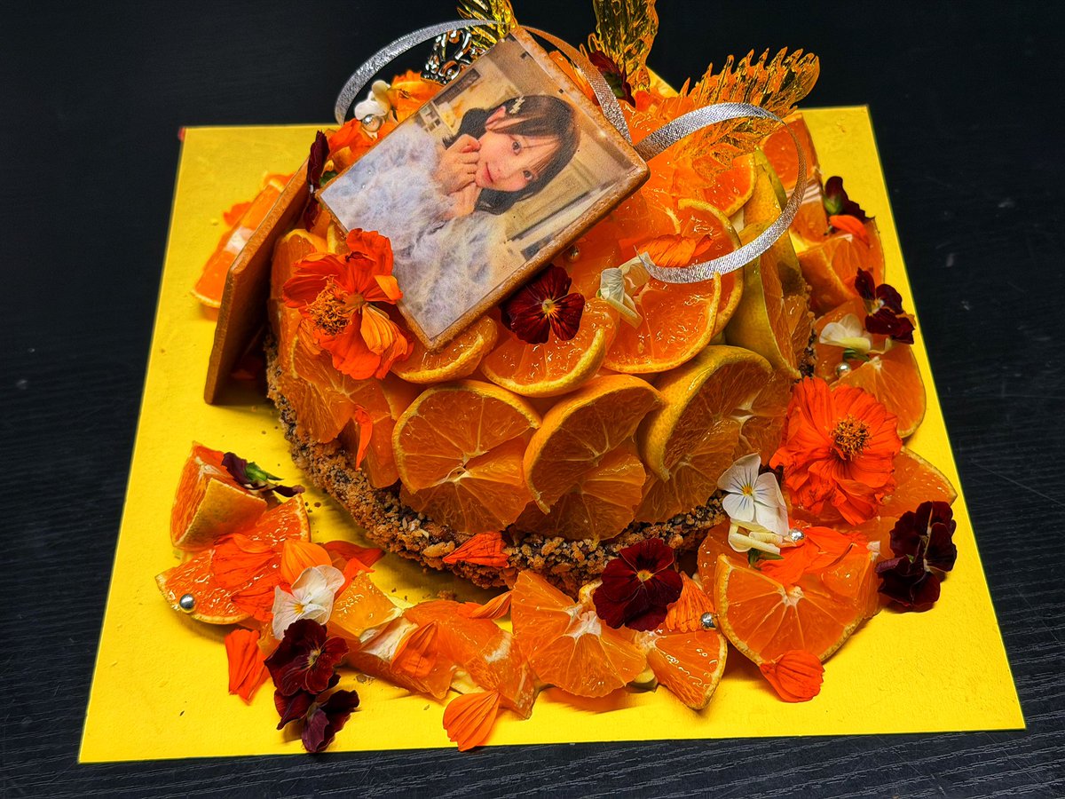 m_m_mackey1203's tweet image. 💛推しのケーキシリーズvol.13🎂

fav meの瀬乃まりんちゃん 🎂
HAPPY BIRTHDAY💛

太陽みたいな笑顔と、
心まで照らすようなまっすぐな輝きをイメージして
レモンイエローの世界で表現しました🍋✨

可愛さと綺麗さ、そのどちらも持ち合わせていて
見るたびに新しい魅力を感じさせてくれる存在🌼…