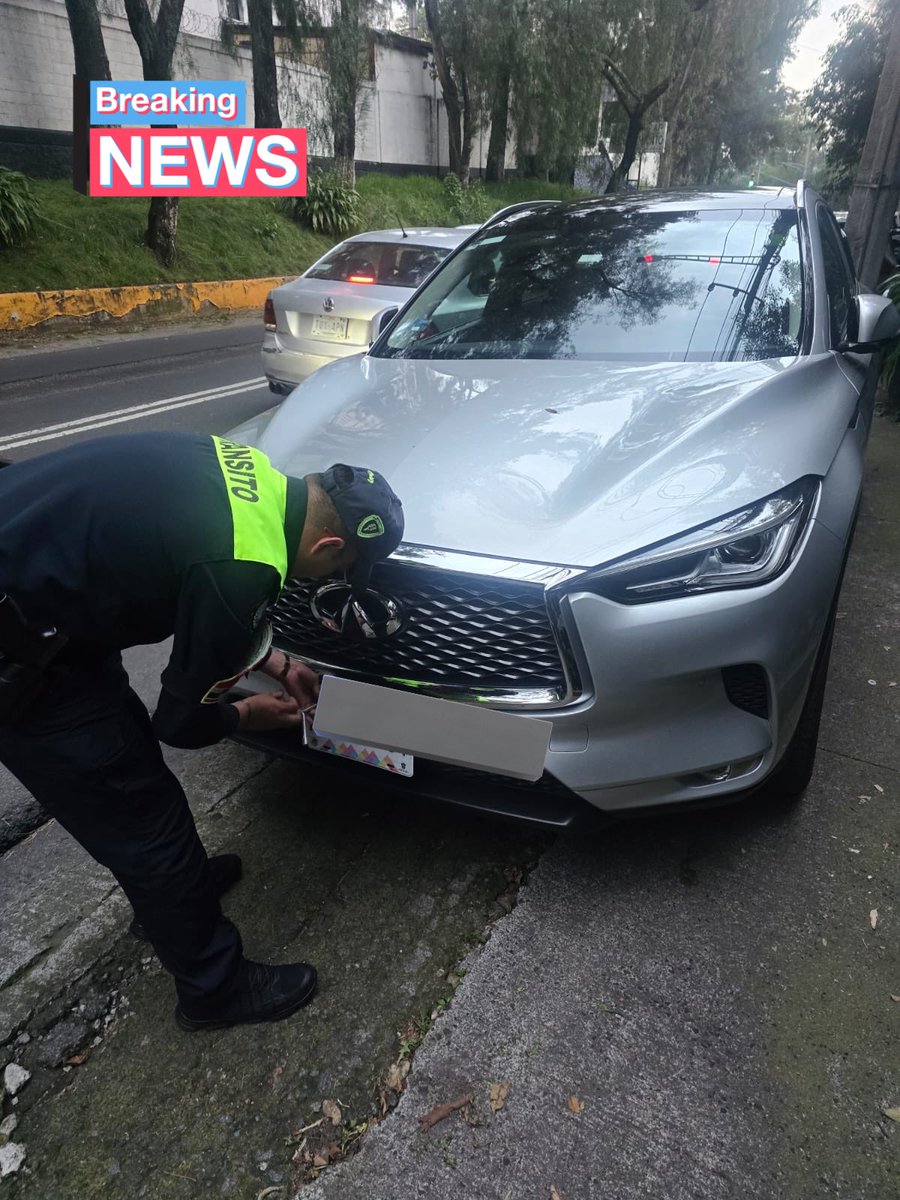 EnlaceTAguilas's tweet photo. Gracias @OVIALCDMX son los mejores: Jefe #Rayo5 #Rayo5-4
Liberación de banquetas en los alrededores de UNIPOL Dstodelos Leones. De acuerdo con el reglamento: infracciones a vehículos con placas de CDMX, retiro de placas a vehículos con placas de otros estados.
@observseguridad https://t.co/L4rir0L41N