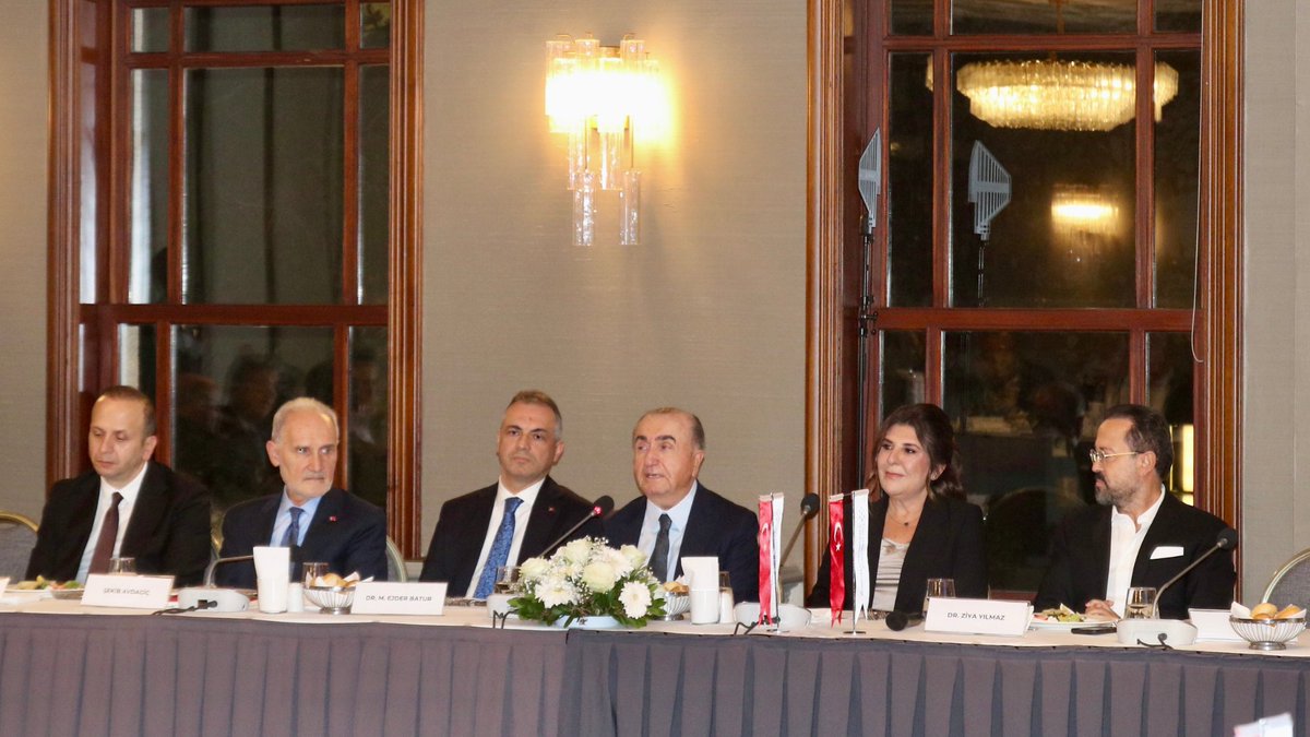 GYODER Yüksek İstişare Kurulu, Feriye Taş Bina’da Bir Araya Geldi

GYODER Yüksek İstişare Kurulu, sektörün geleceğine yön verecek stratejik hedeflerin konuşulduğu toplantıda bir araya geldi.

Feriye Taş Bina’da gerçekleştirilen toplantı, Yüksek İstişare Kurulu Başkanı ve Sinpaş
