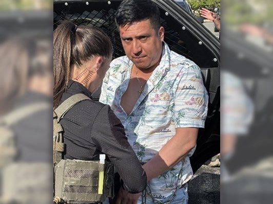 DeportedNumber's tweet image. ICE arrested a serial criminal alien convicted of child sex crimes in Virginia

This criminal alien from Mexico, convicted of sex crimes against child, after exposing himself at a school bus stop in Charlottesville