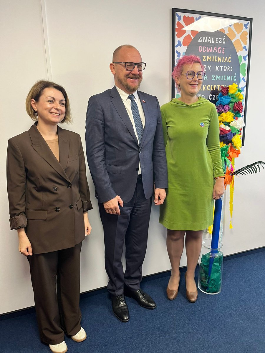 JansonsRaimonds's tweet photo. Two productive days in #Toruń – a city rich in history, culture, and creativity, and soon to welcome the World Athletics Indoor Championships 2026 #Torun2026 . 🇵🇱✨🏃♂️
#Poland #workingvisit #WAICTorun2026 https://t.co/lm4dBAuk0f