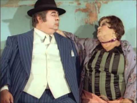 ¡HOY! #VHSErótico (<a href="/ficvaldivia/">@FICVALDIVIA</a>) presenta una de las gemas más míticas de la picaresca argentina: Las Mujeres Son Cosa de Guapos (1981), dirigida por Hugo Sofovich y protagonizada por las leyendas Alberto Olmedo, Jorge Porcel, Susana Giménez y la MONUMENTAL (de pie) Moria Casán.