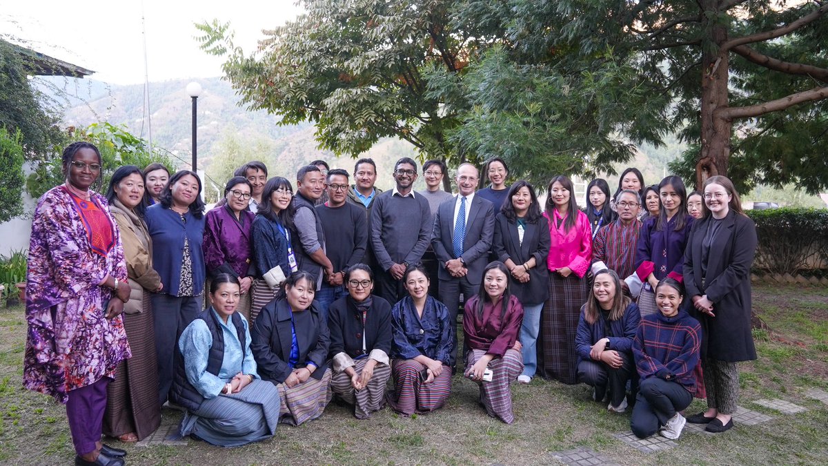 UNDP_Bhutan's tweet photo. What a joy to welcome our very own @C_Bahuet to #Bhutan 🇧🇹, the Land of the Thunder Dragon! Thank you for visiting us &amp; sharing your wisdom, insights &amp; reflections on pertinent issues, including evolving global funding landscape &amp; the future of multilateralism. We’re inspired! https://t.co/4pEHJa9rJY