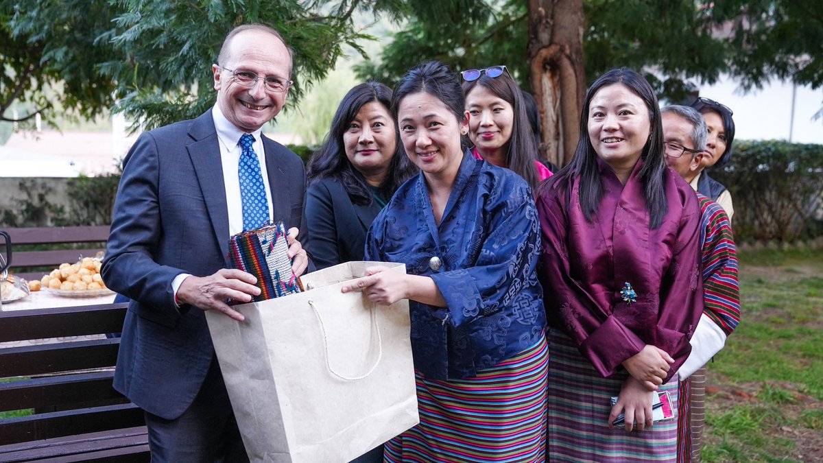 UNDP_Bhutan's tweet photo. What a joy to welcome our very own @C_Bahuet to #Bhutan 🇧🇹, the Land of the Thunder Dragon! Thank you for visiting us &amp; sharing your wisdom, insights &amp; reflections on pertinent issues, including evolving global funding landscape &amp; the future of multilateralism. We’re inspired! https://t.co/4pEHJa9rJY
