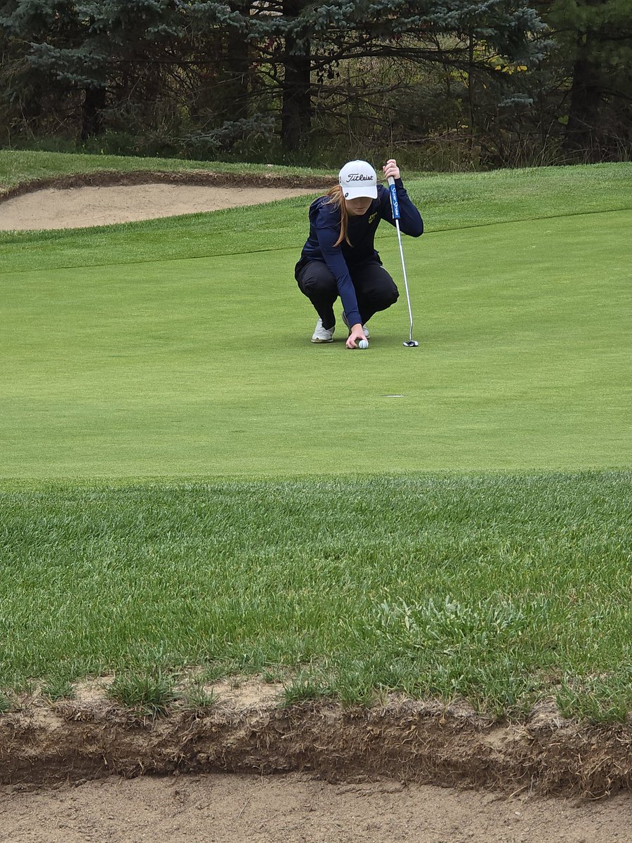 Katie Pill is finding her groove on Day 1 of the MHSAA tournament at GVSU's The Meadows <a href="/athletic_oxford/">Oxford Athletics</a> <a href="/katiepill_golf/">Katie Pill</a>