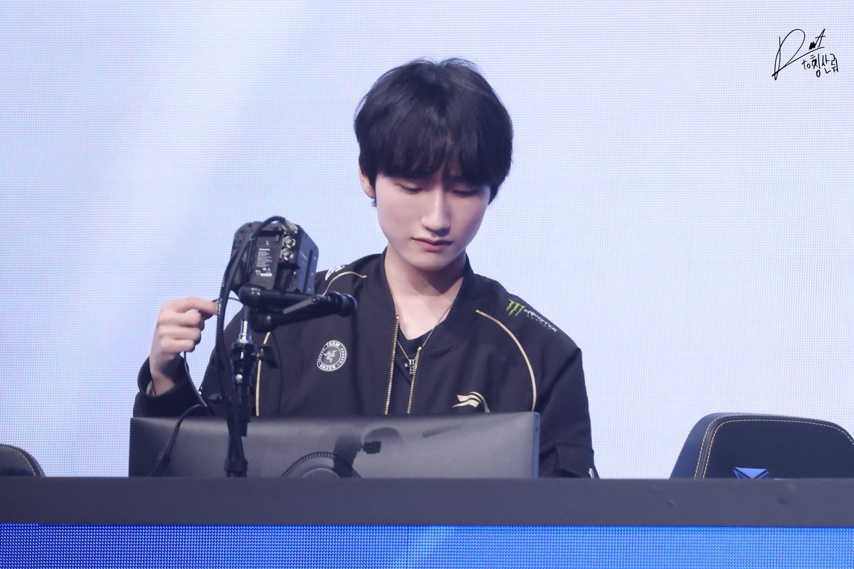 qingshanluo486's tweet photo. First WIN
20251016 S15 HLE vs PSG
#피넛 #Peanut #한왕호 #HLE https://t.co/pSu6MXVhll