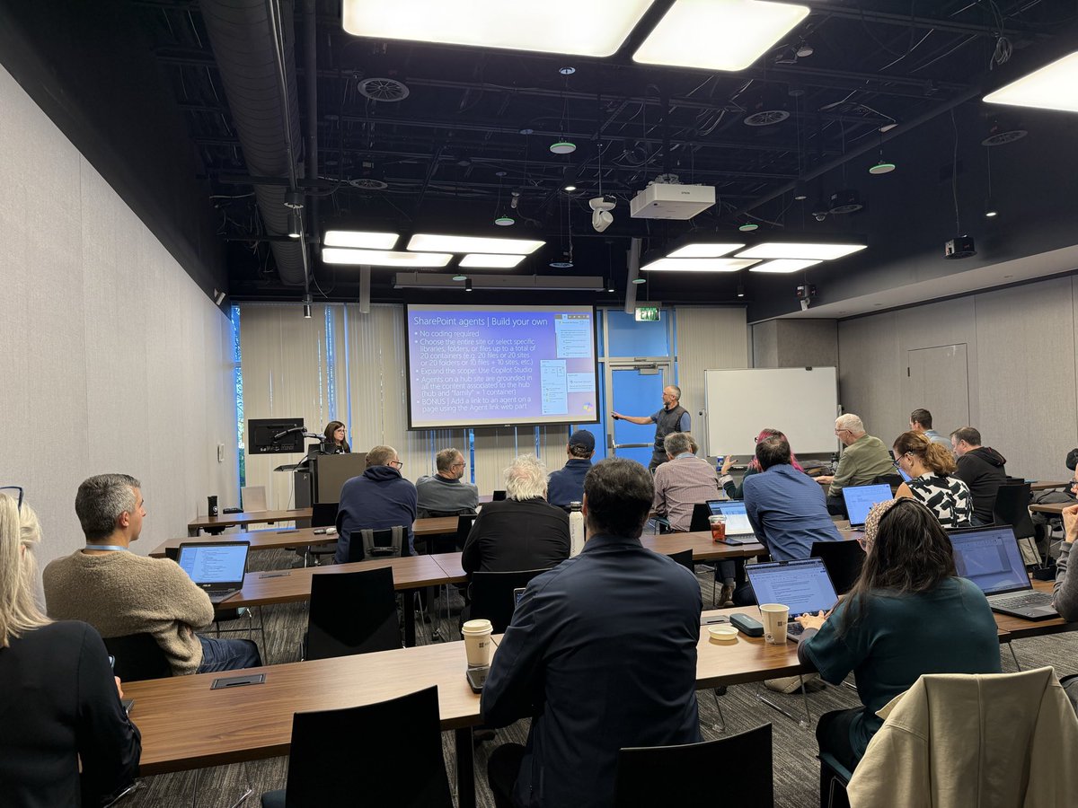 sympmarc's tweet image. I’m learning a lot in the #CollabDaysNE session ‘Transform your intranet for the future with the latest best practices and capabilities in Microsoft 365’ with @susanhanley and @SympraxisC’s own @mkashman.