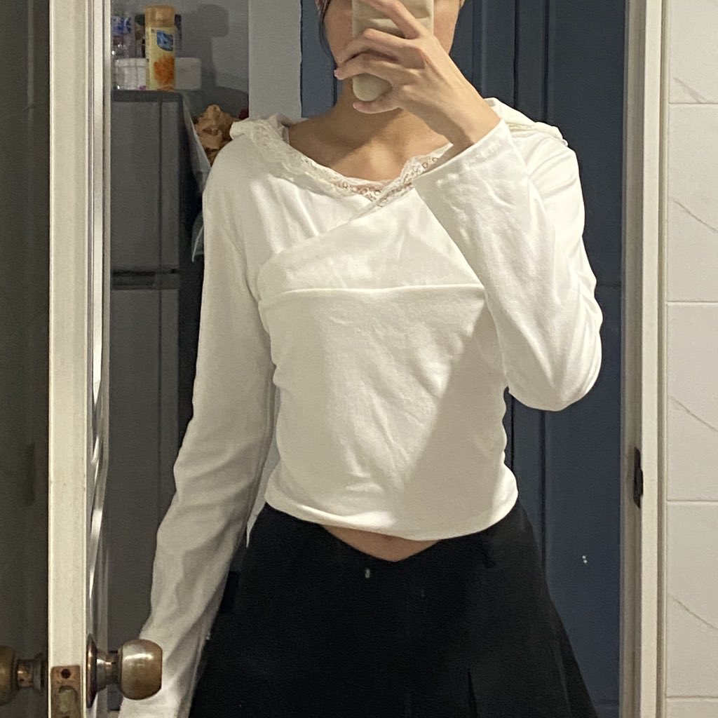 etarr_ortorr's tweet photo. 💰 : 59฿

#ส่งต่อเสื้อผ้ามือสอง #ส่งต่อเสื้อผ้ามือ2 #ส่งต่อ #เสื้อผ้ามือสอง #ส่งต่อเสื้อผ้า #เสื้อผ้ามือ2 #เสื้อผ้ามือสองสภาพดี https://t.co/SUJskjtBiy